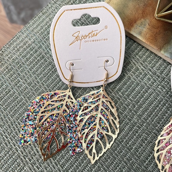 #44 Sparkle Leaf Earrings - Picture 2 of 7